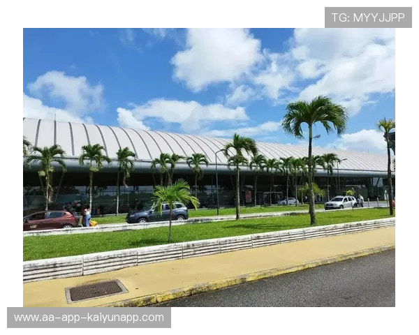 法属圭亚那登山探险旅游逐步发展，法属圭亚那的国家别名